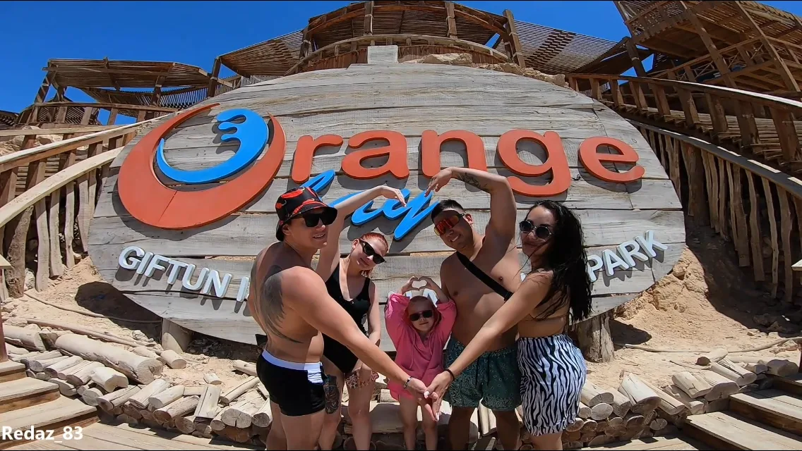 Orange Bay or Magawish Island · 2/6